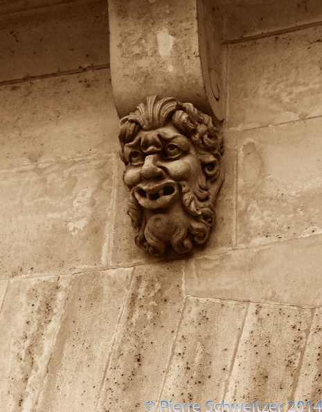 Face on the Pont Neuf - Version 2.jpg